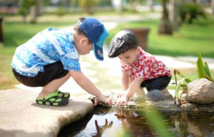 Kinder beim Spielen