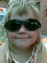 sophie-mit-brille.jpg